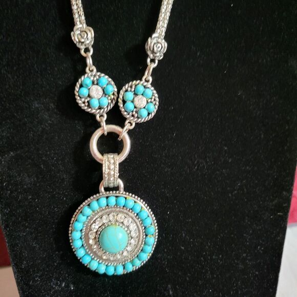 Fashion Jewelry Set Turquoise and Rhinstones Necklace & Earrings - Picture 2 of 5